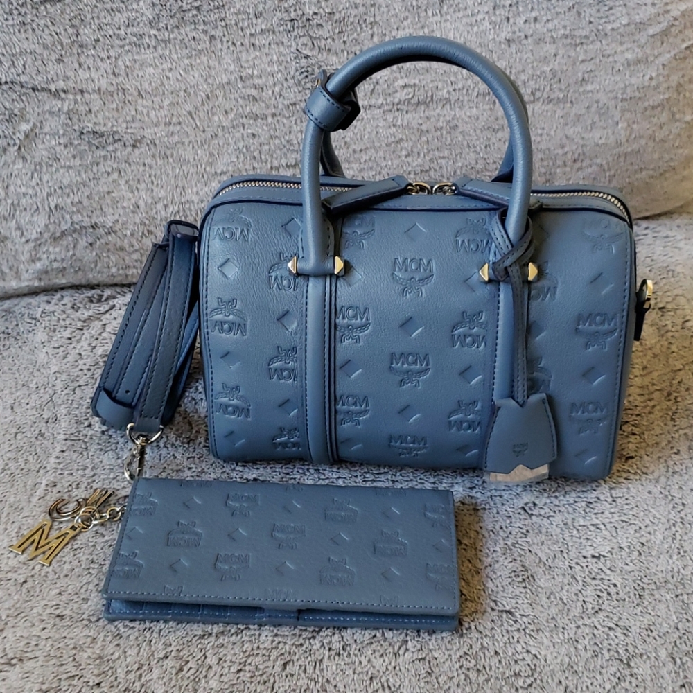 MCM Small Essential Boston Bag, Luft Blue